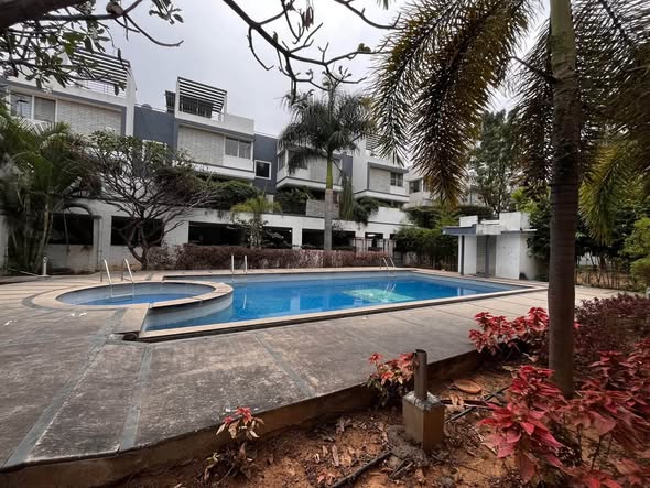 4+ BHK · Brookefield